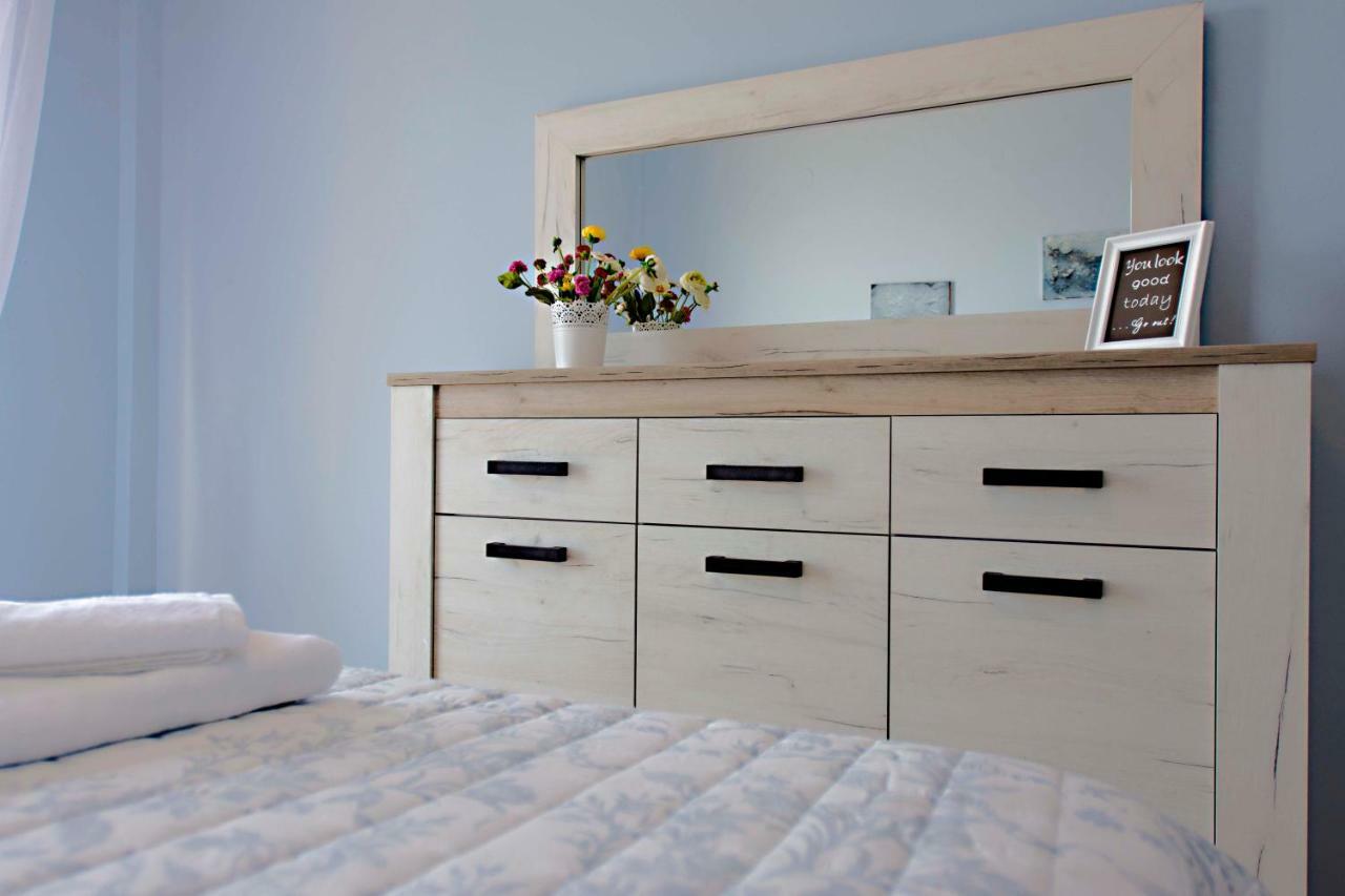 T8 Apartment On The Beach Benitses  Esterno foto
