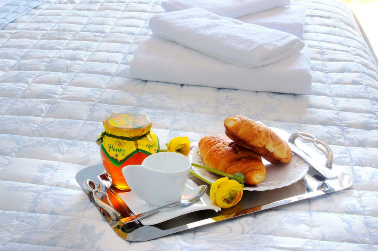 T8 Apartment On The Beach Benitses  Esterno foto